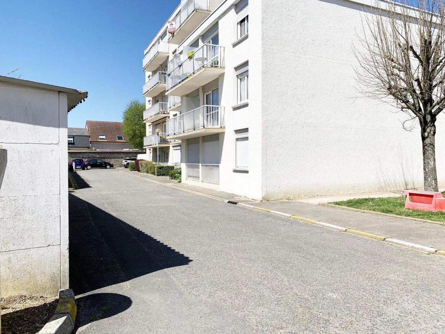 L'Orée de Chartres Mainvilliers  Eksteriør bilde